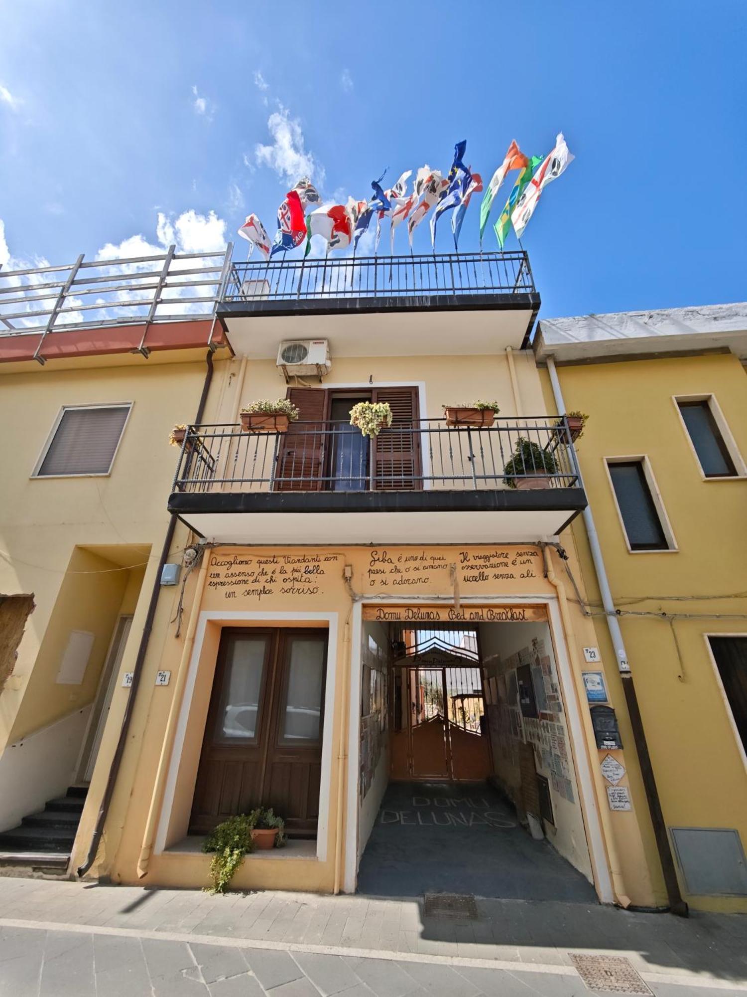 B&B Domu Delunas Giba 外观 照片