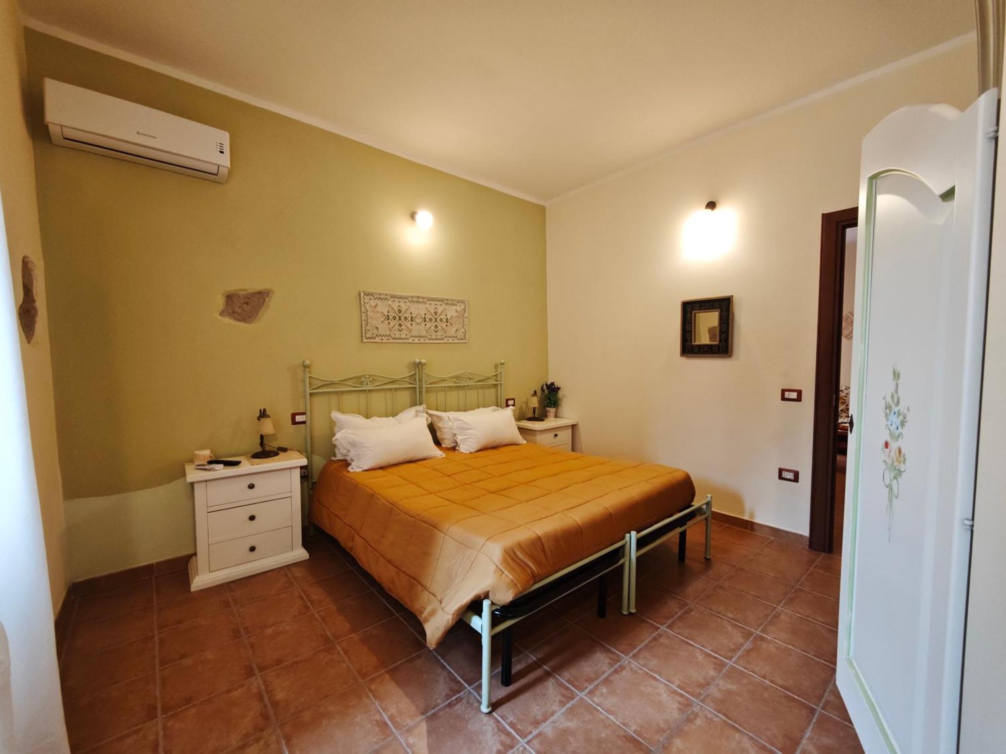 B&B Domu Delunas Giba 外观 照片